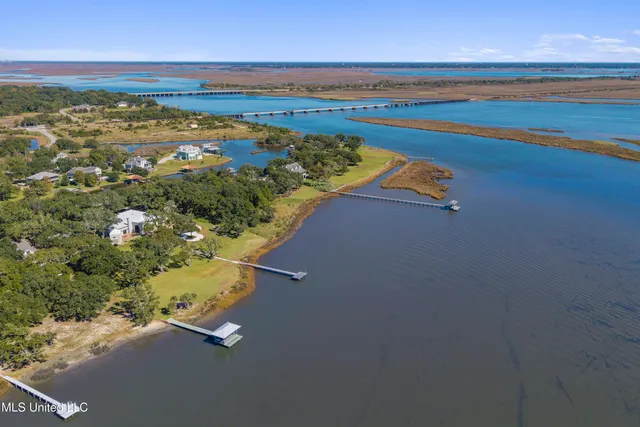 $2,850,000 | 308 Italian Isle Road, Gautier, MS 39553