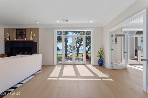 $2,850,000 | 308 Italian Isle Road, Gautier, MS 39553