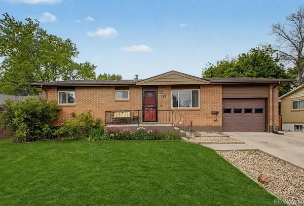 $449,000 | 1521 Lamplighter Drive, Longmont, CO 80504