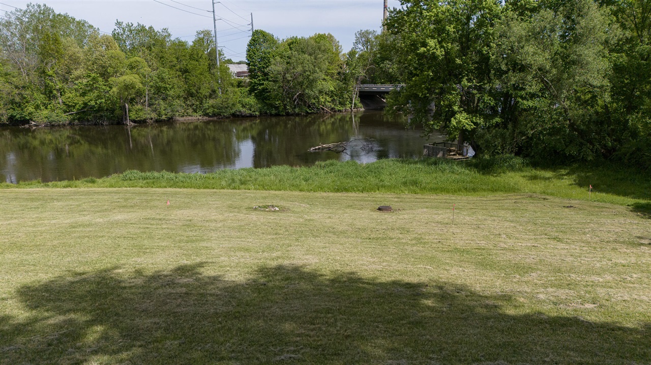 810 Constantine Street Three Rivers, MI 49093 - Photo 5 of 39