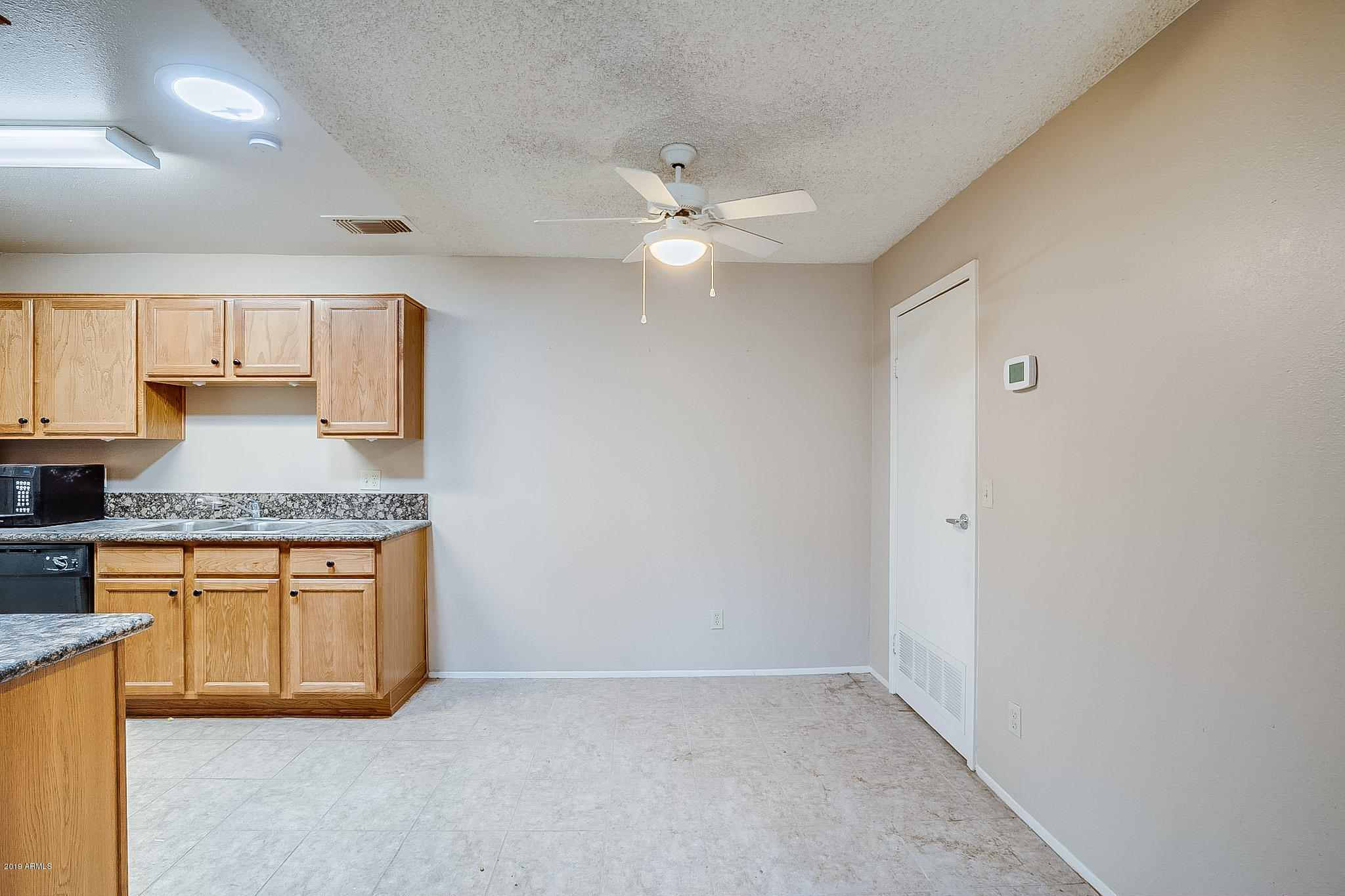 3511 East Baseline Road, Unit 1122 Phoenix, AZ 85042 - Photo 6 of 21 photo_06