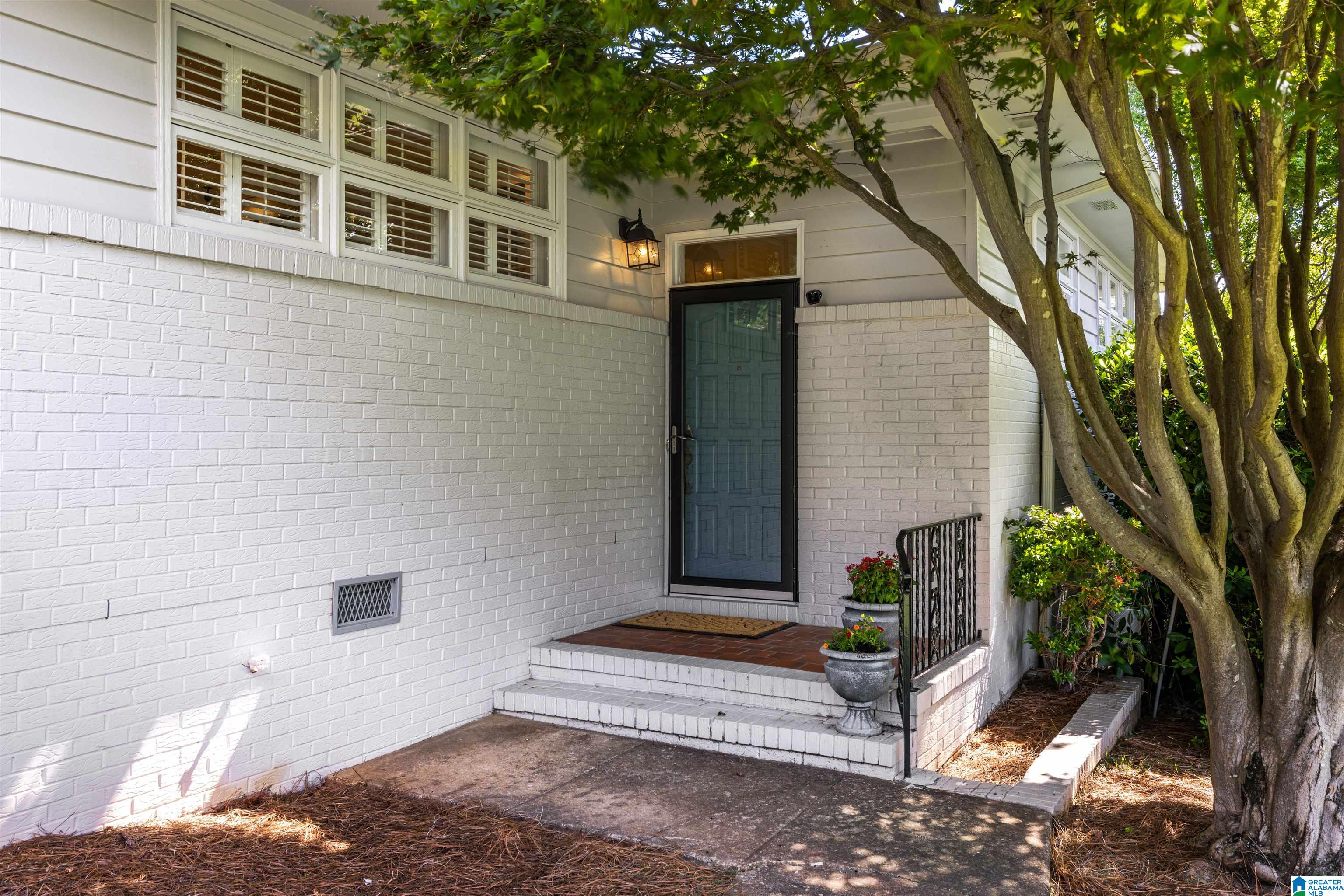 1844 Cedarwood Road Birmingham, AL 35216 - Photo 4 of 50