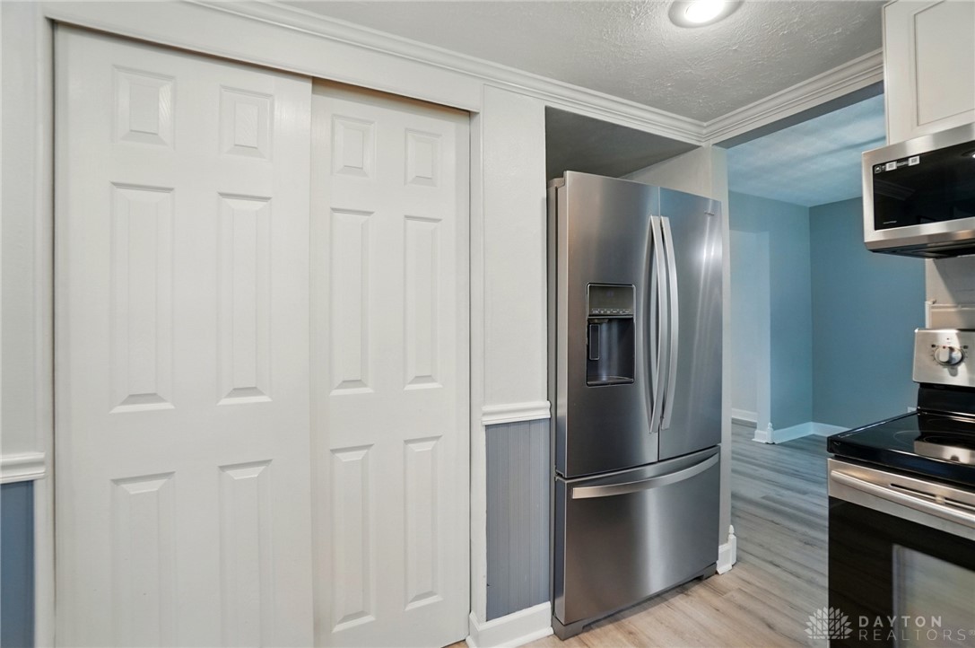 4337 Marshall Road Dayton, OH 45429 - Photo 10 of 32 Gallery Image 10