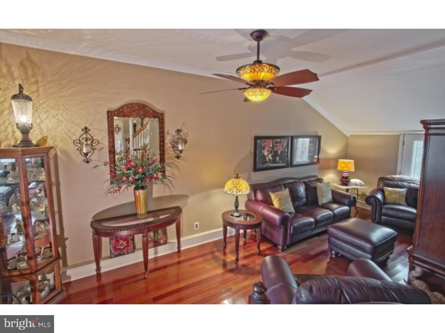 56 Gerard Road Hamilton, NJ 08620 - Photo 4 of 25 Living Room