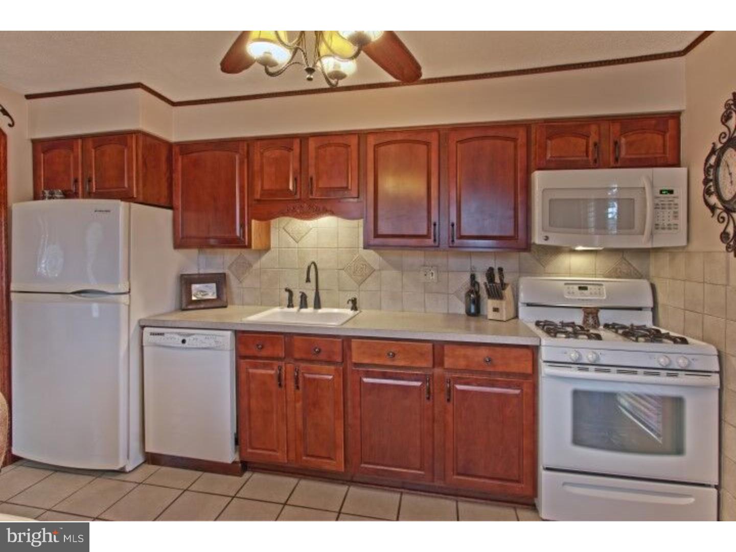 56 Gerard Road Hamilton, NJ 08620 - Photo 7 of 25 Kitchen