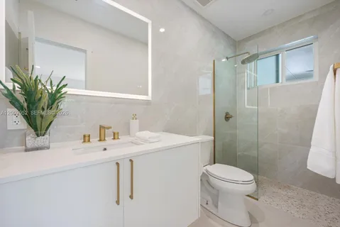 $1,399,000 | 8405 Southwest 144th Street, Palmetto Bay, FL 33158