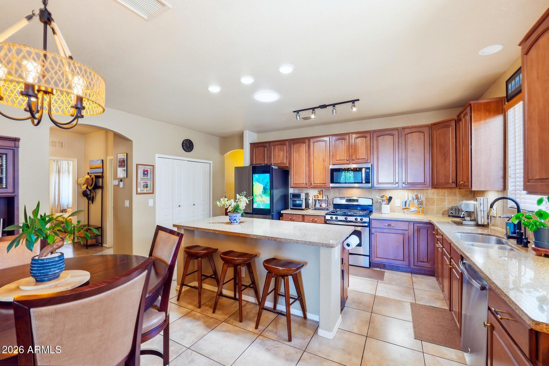 673 Tanner Drive Sierra Vista, AZ 85635 - Photo 10 of 40
