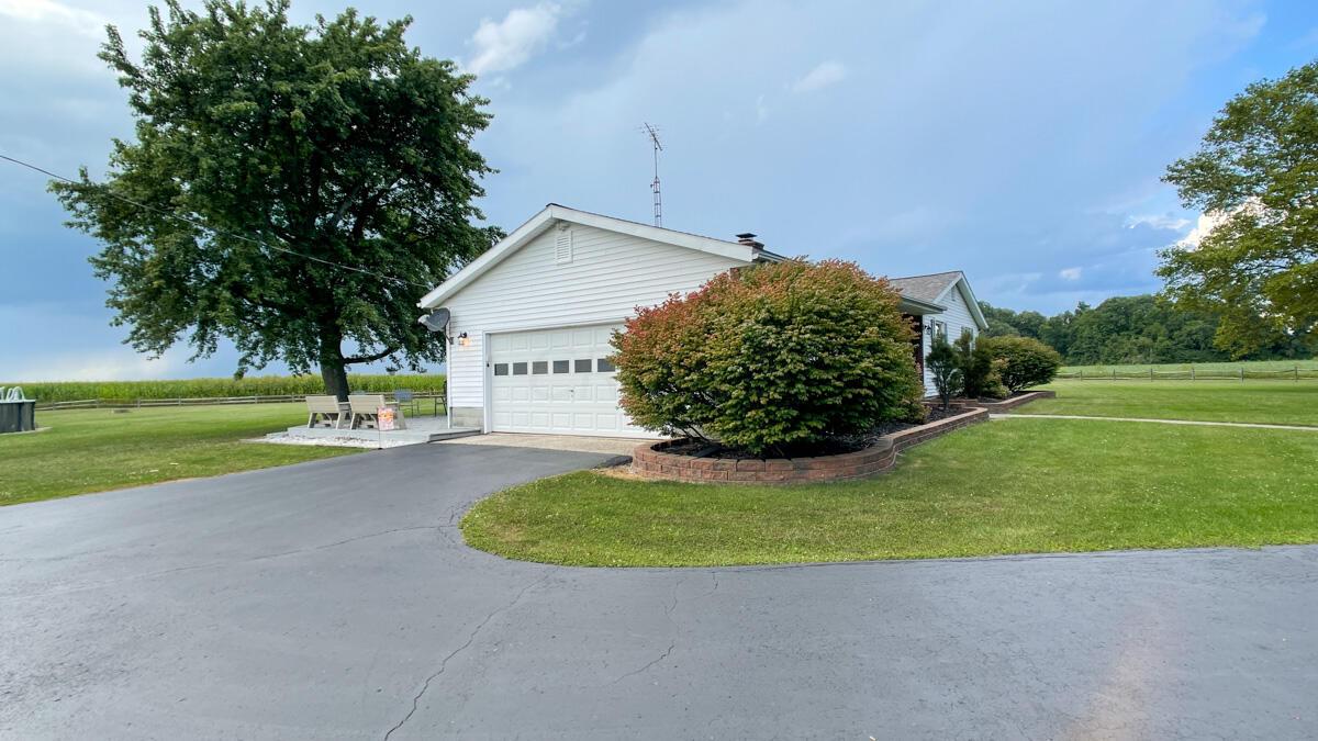 4578 Lawrence Road Caledonia, OH 43314 - Photo 3 of 31 Gallery Image 3