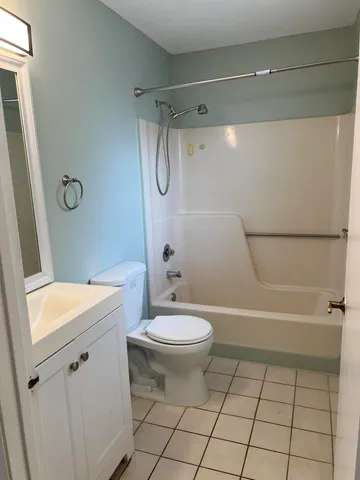 $1,975 | 14 Crossings Circle, Unit G, Boynton Beach, FL 33435