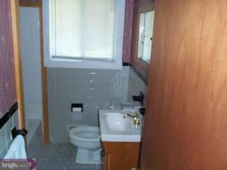 22 Sun Valley Road Hamilton Square, NJ 08690 - Photo 5 of 6 Gallery Image 5