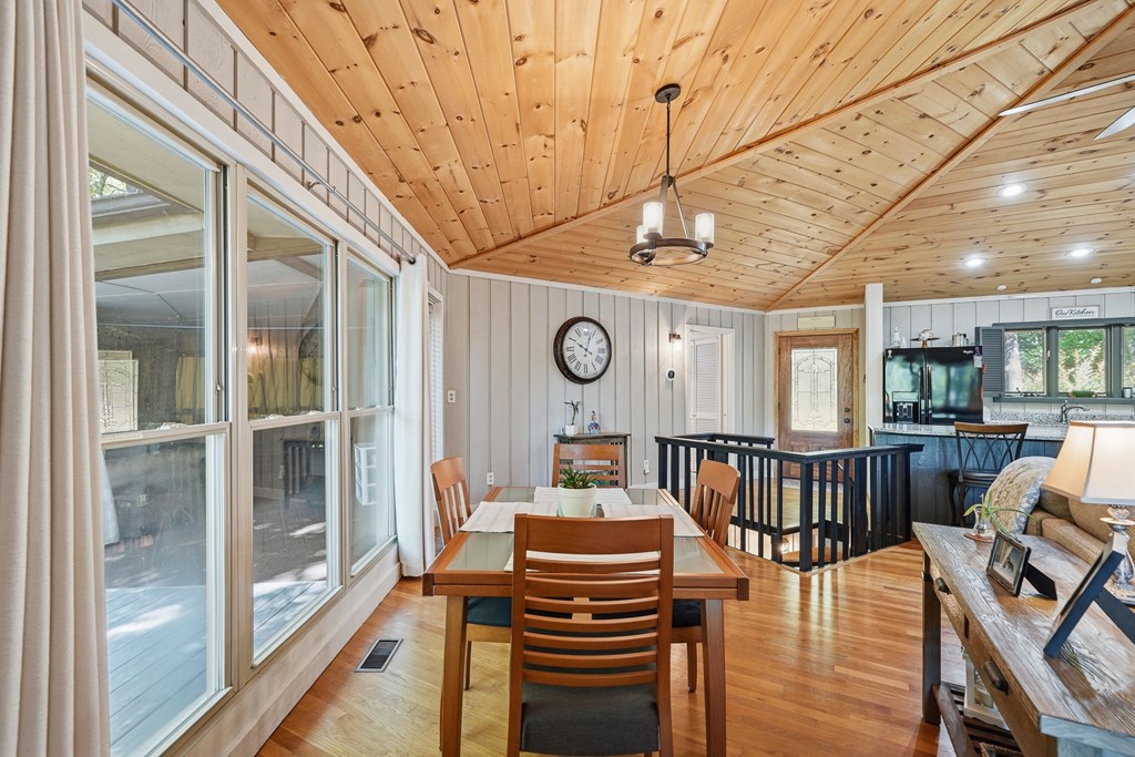 775 Mountain Oak Road Ellijay, GA 30536 - Photo 5 of 106
