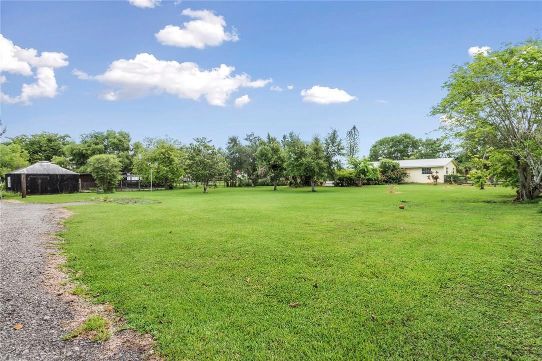5341 Southwest 188th Avenue Southwest Ranches, FL 33332 - Photo 3 of 28 Photo 3