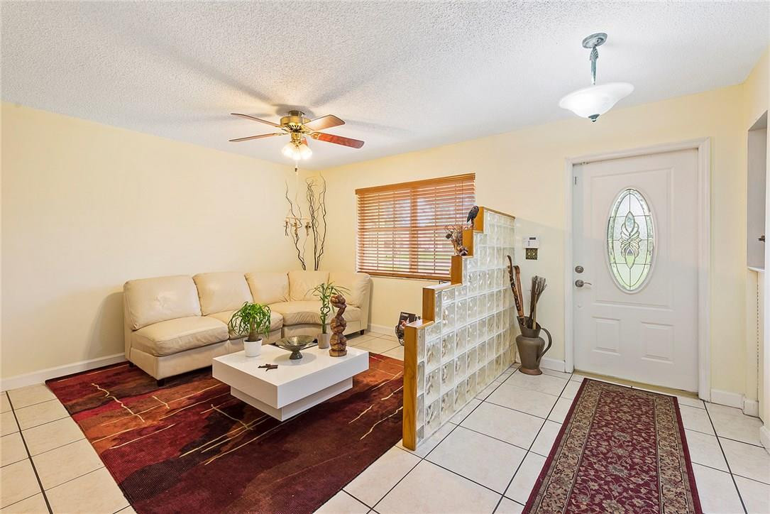 5341 Southwest 188th Avenue Southwest Ranches, FL 33332 - Photo 8 of 28 Photo 8