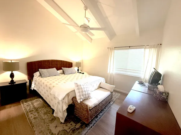 $3,300 | 29 Dearborn Place, Unit 10, Goleta, CA 93117