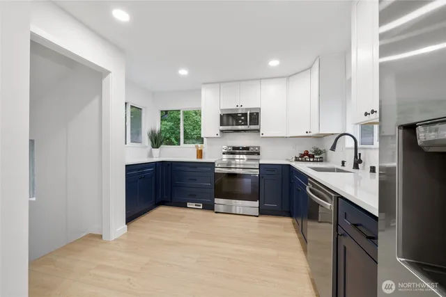 $799,000 | 7004 16th Avenue Southwest, Seattle, WA 98106