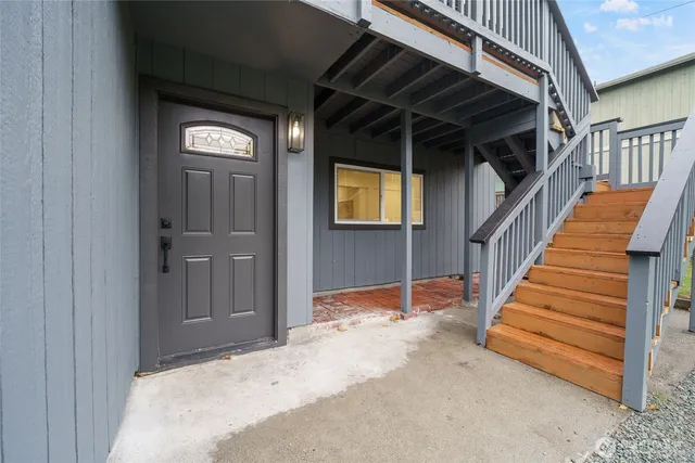 $799,000 | 7004 16th Avenue Southwest, Seattle, WA 98106