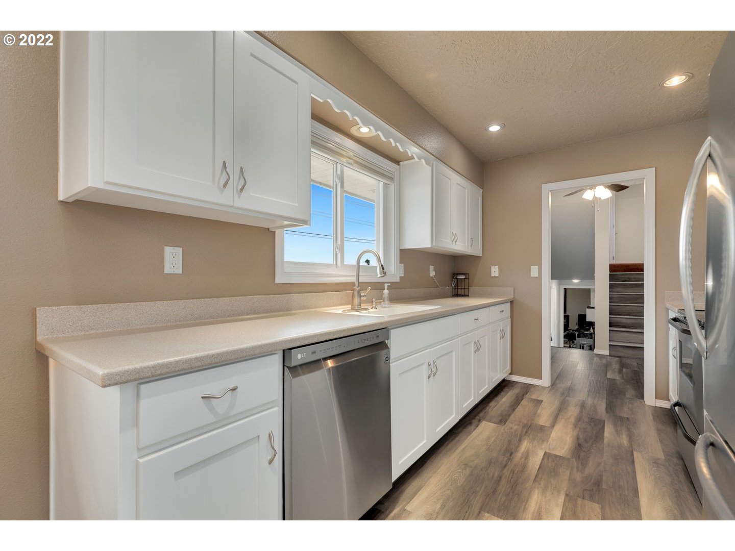 39088 Northwest Verboort Road Forest Grove, OR 97116 - Photo 5 of 32 Gallery Image 5
