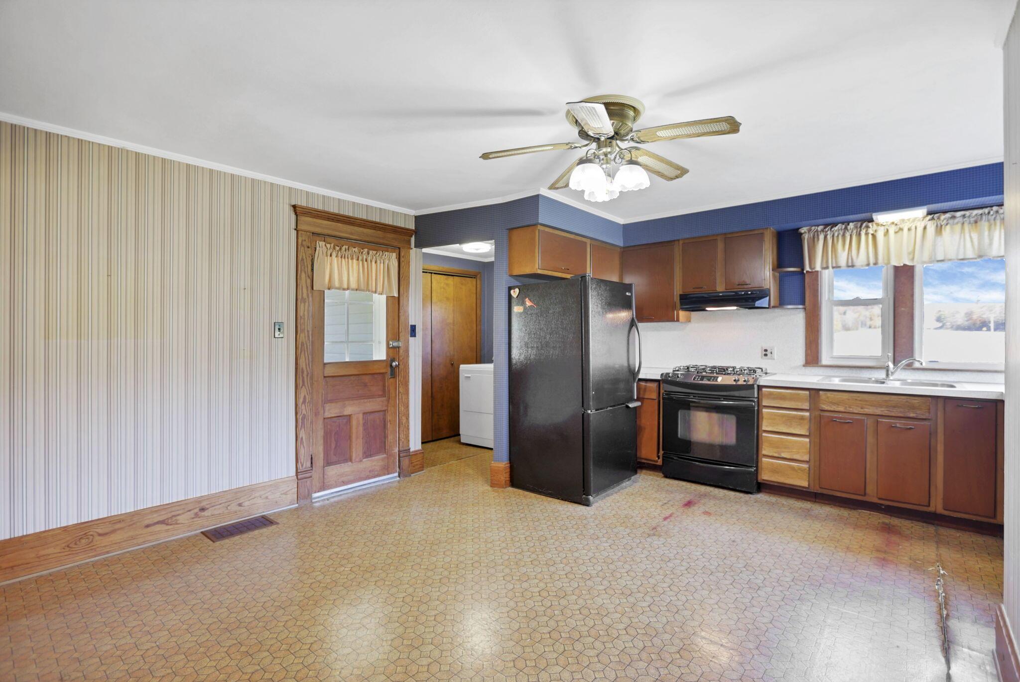 15045 Bodle Road Northeast Newark, OH 43055 - Photo 17 of 66 eat in kitchen