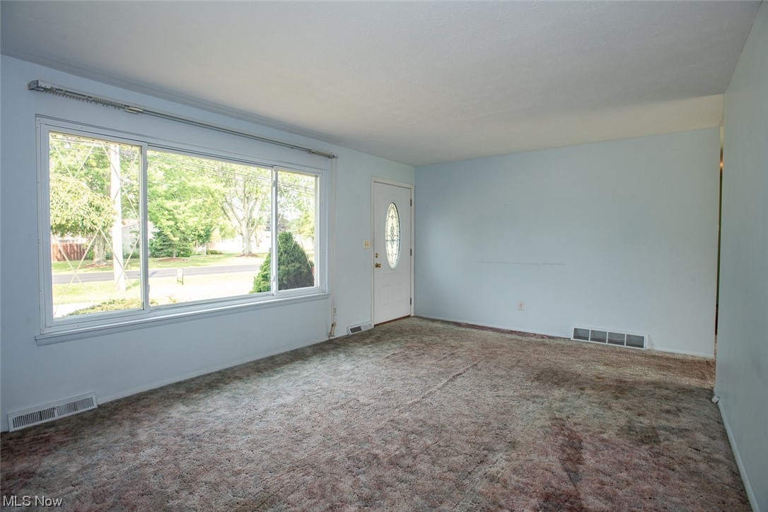 5875 Lear Nagle Road North Ridgeville, OH 44039 - Photo 5 of 34