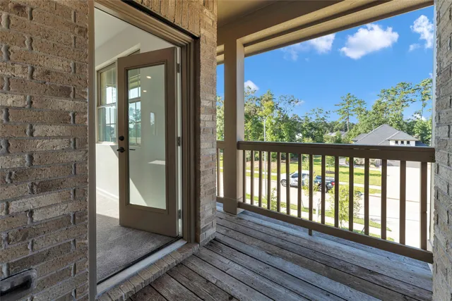 $467,500 | 608 Cypress Bay Lane, Pinehurst, TX 77362