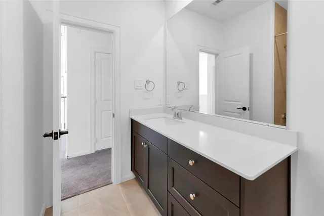 $467,500 | 608 Cypress Bay Lane, Pinehurst, TX 77362