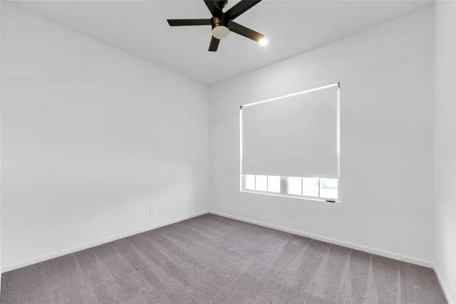 $467,500 | 608 Cypress Bay Lane, Pinehurst, TX 77362