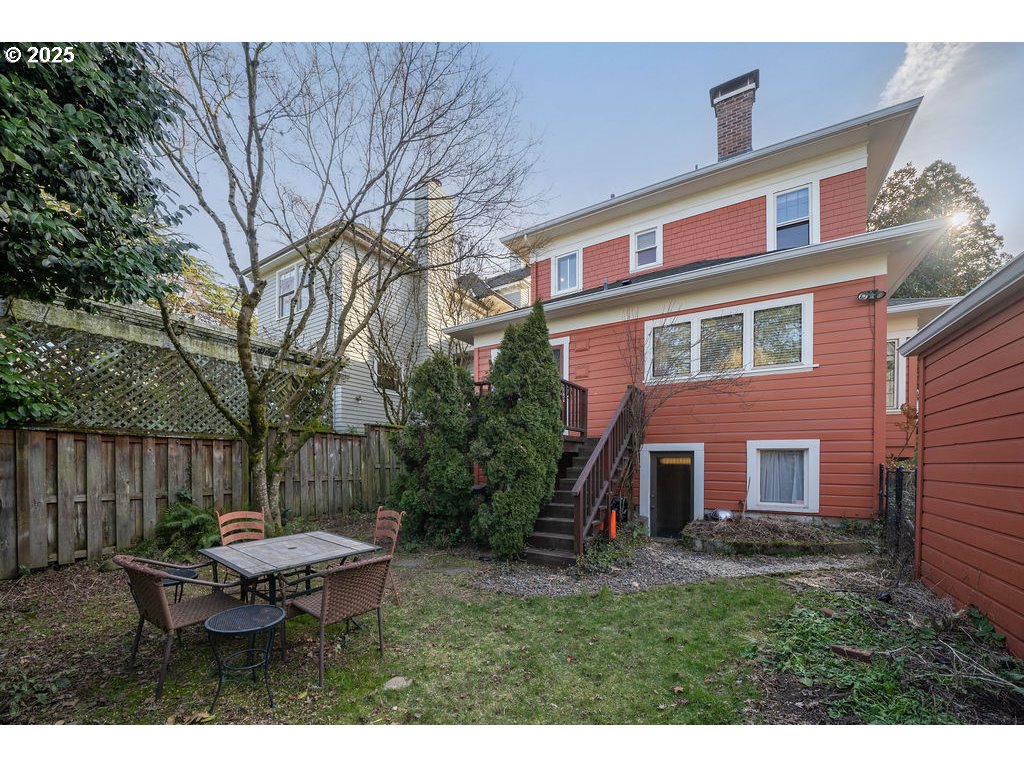 1911 Southwest Myrtle Street Portland, OR 97201 - Photo 35 of 36 Exterior