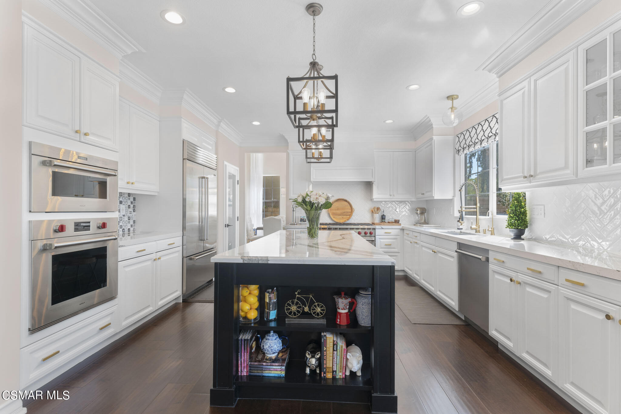 524 Oak Tree Court Simi Valley, CA 93065 - Photo 14 of 61 a kitchen with stainless steel appliances granite countertop a stove refrigerator and cabinets