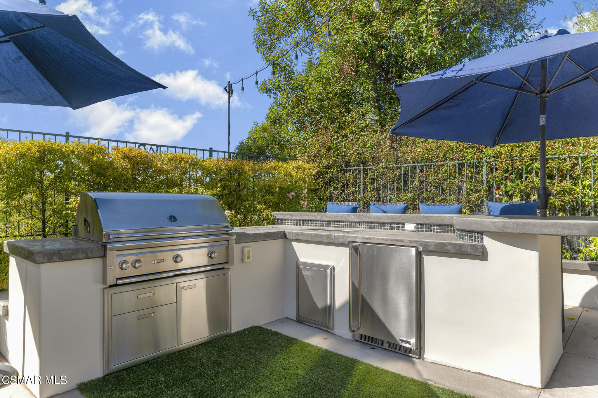 524 Oak Tree Court Simi Valley, CA 93065 - Photo 50 of 61 524 Oak Tree Ct, Simi Valley - HshProd-