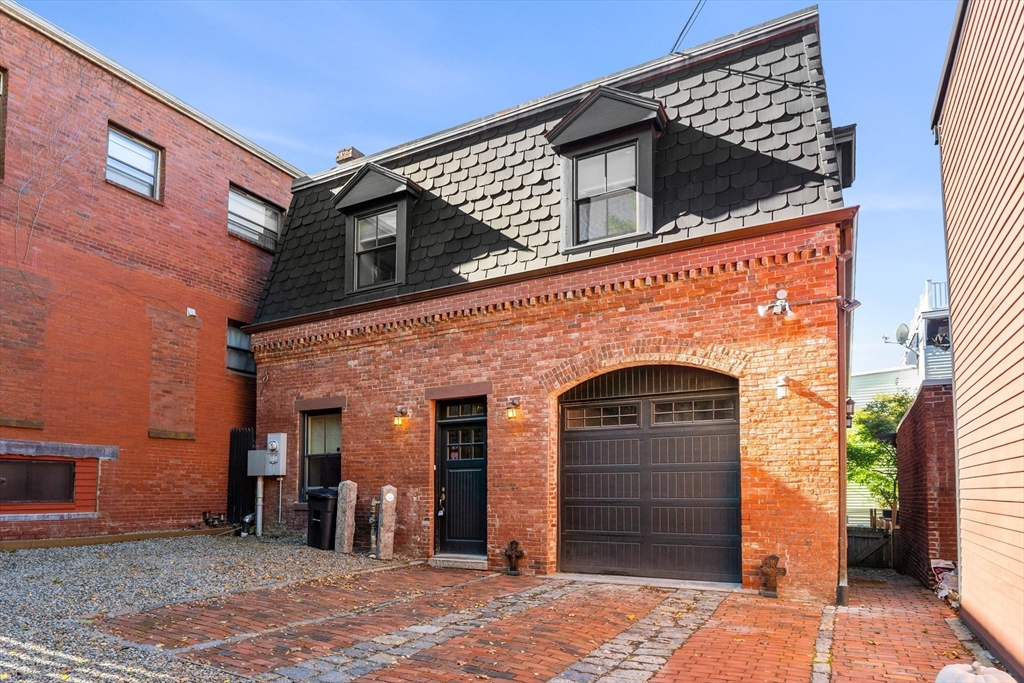 653 East 3rd Street Boston, MA 02127 - Photo 37 of 38 a front view of a house