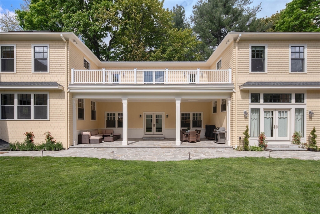 4 Lawrence Street Winchester, MA 01890 - Photo 32 of 40