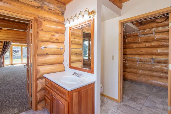 $725,000 | 19012 West Pommier Road, Cheney, WA 99004