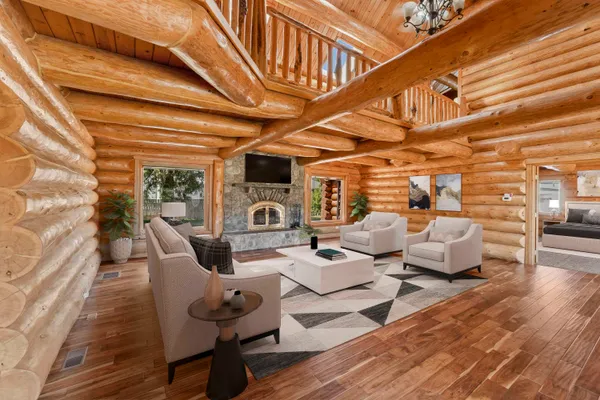 $725,000 | 19012 West Pommier Road, Cheney, WA 99004