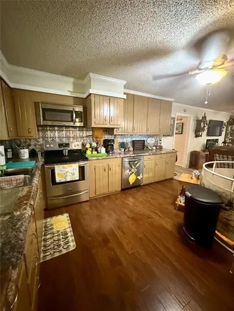 $304,999 | 309 Broken Arrow, Comanche, TX 76442