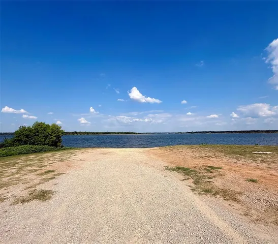 $314,900 | 309 Broken Arrow, Comanche, TX 76442