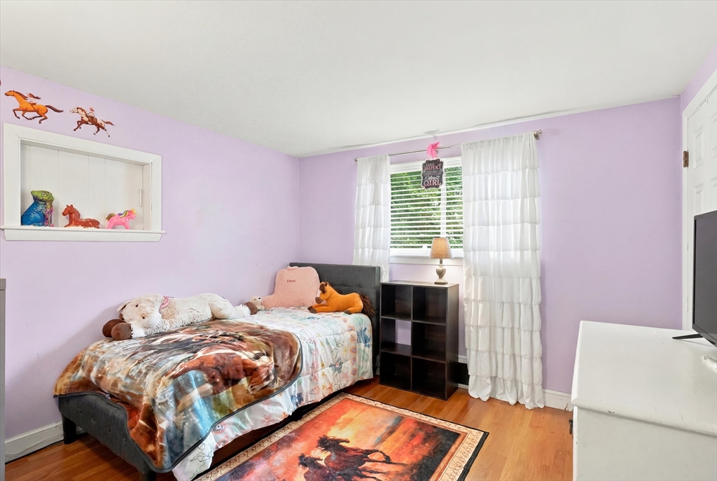 15 Burdett Road Lynn, MA 01904 - Photo 16 of 40