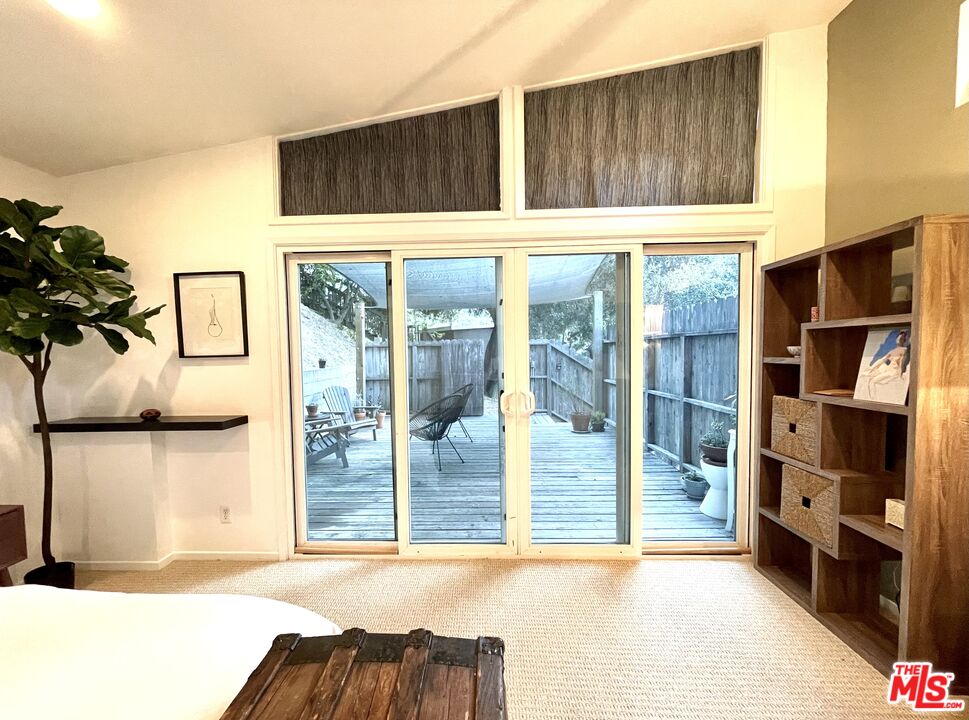 109 Muerdago Road Topanga, CA 90290 - Photo 22 of 32