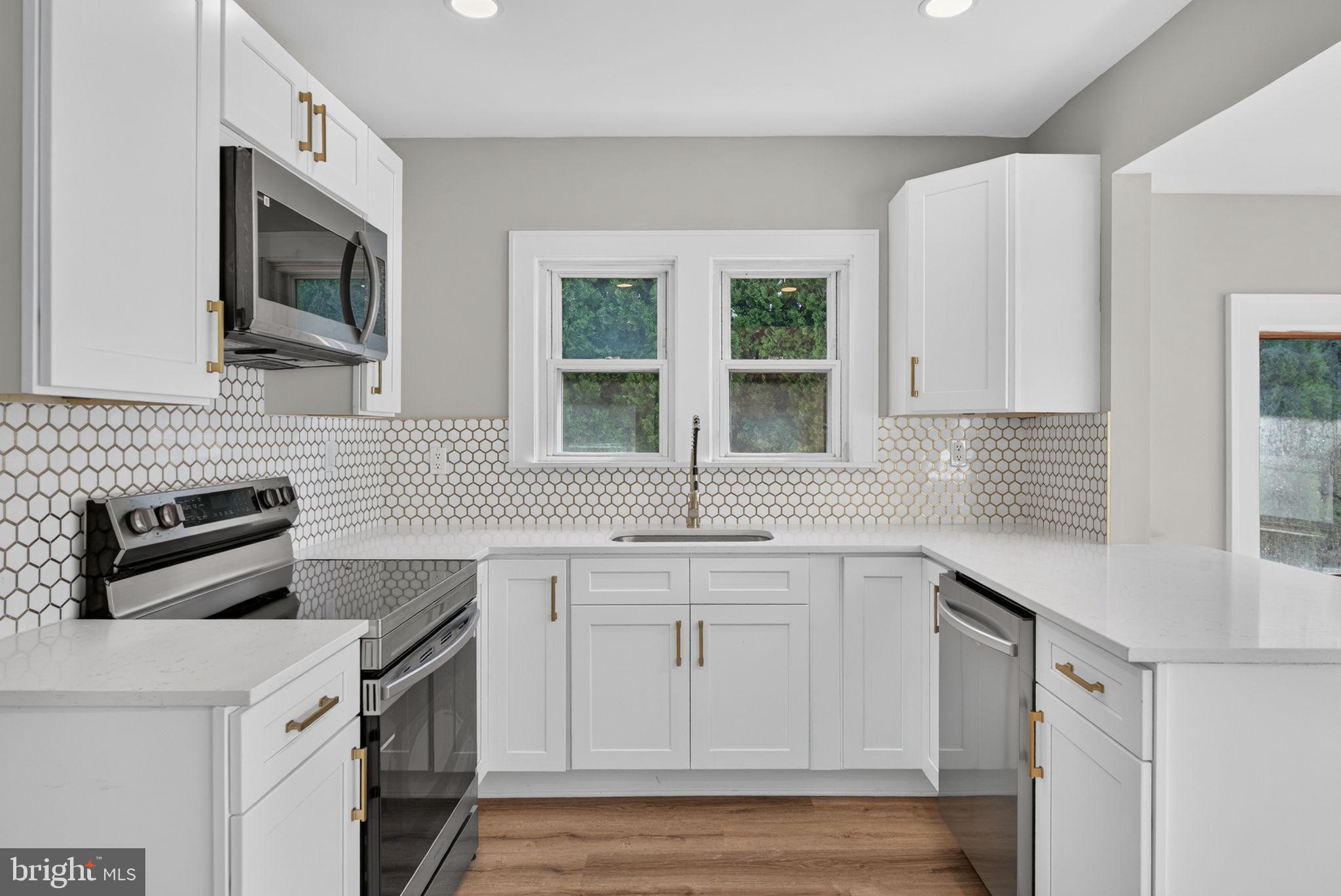 416 East Derry Road Hershey, PA 17033 - Photo 9 of 35