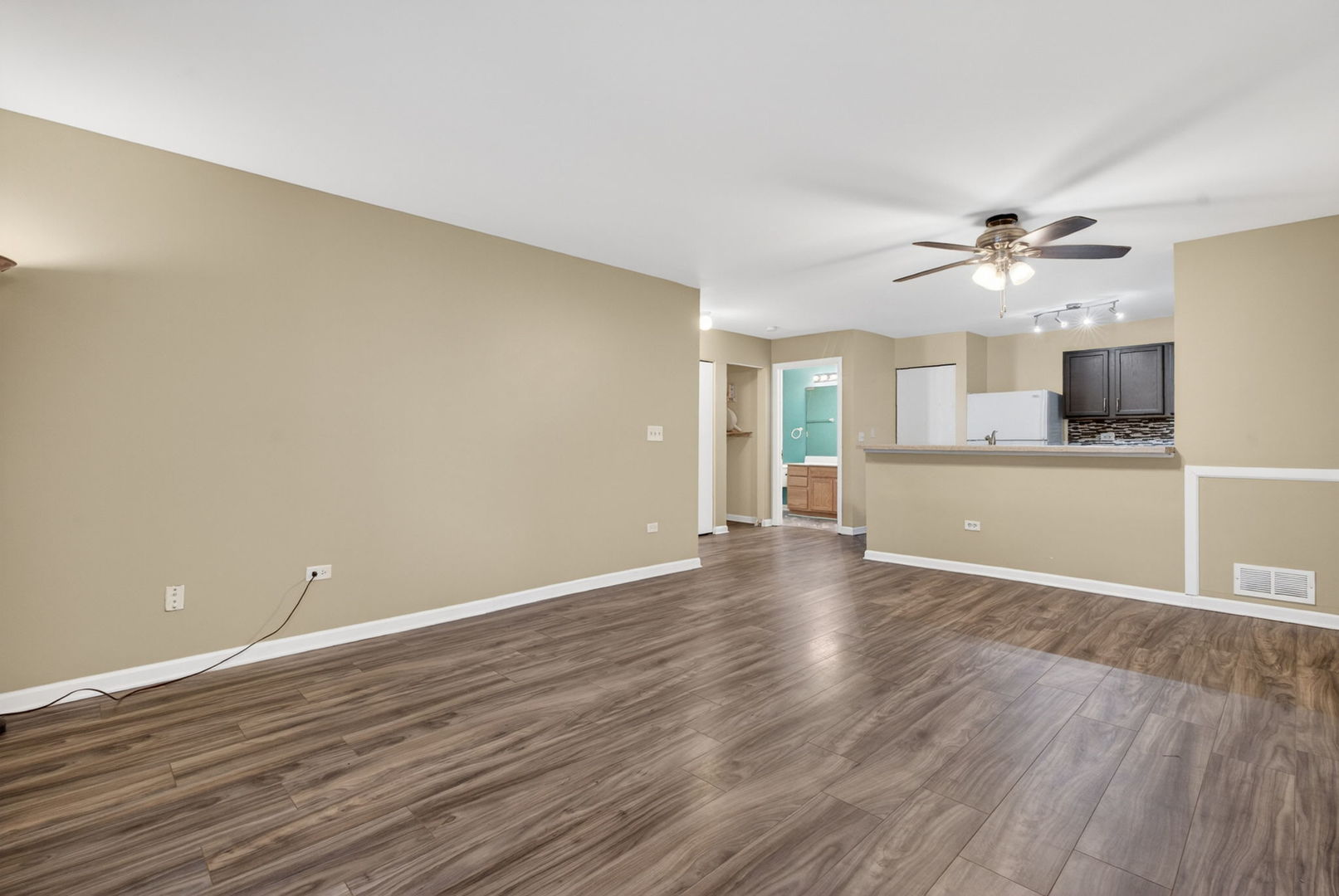 1628 McClure Road Aurora, IL 60505 - Photo 13 of 31