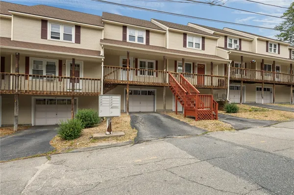 $300,000 | 43 High Street, Northbridge, MA 01588