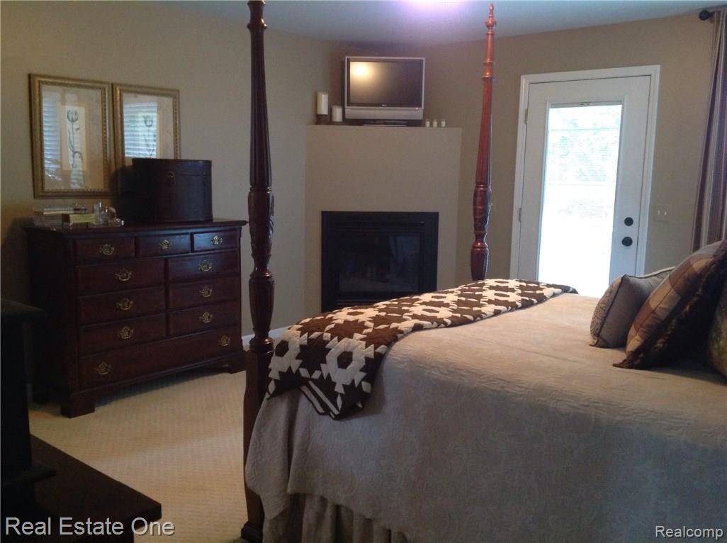 1670 Chase Drive Rochester, MI 48307 - Photo 21 of 45 image.jpg