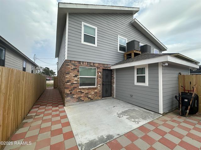 2617 Phoenix Street Kenner, LA 70062 - Photo 4 of 24