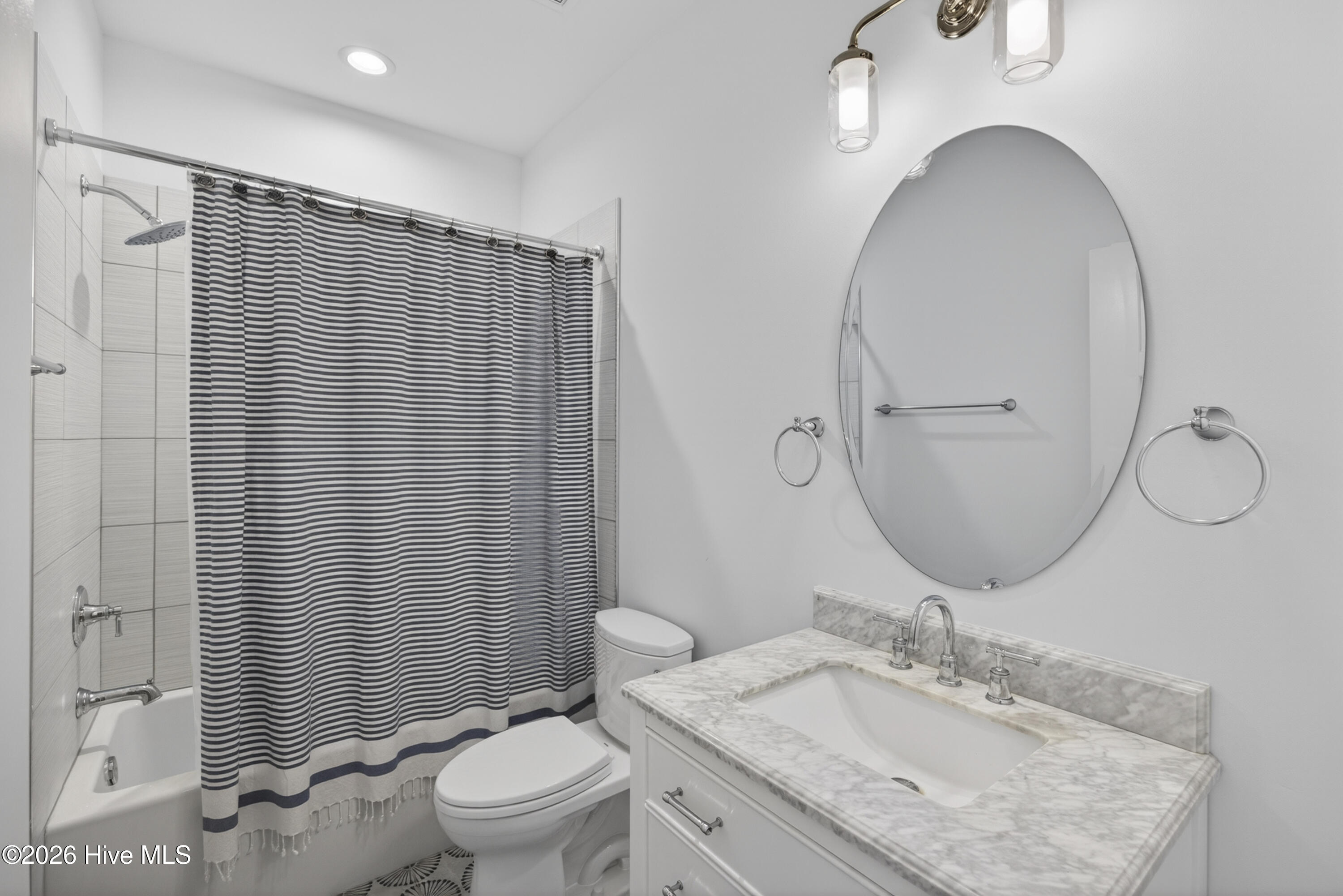 115 Windy Point Sneads Ferry, NC 28460 - Photo 31 of 43 GuestBath-115WindyPoint-34