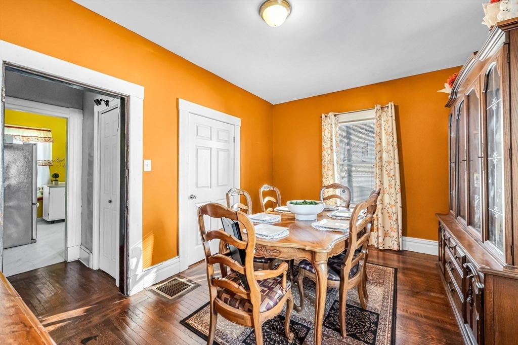 166 Westminster Street Springfield, MA 01109 - Photo 14 of 37