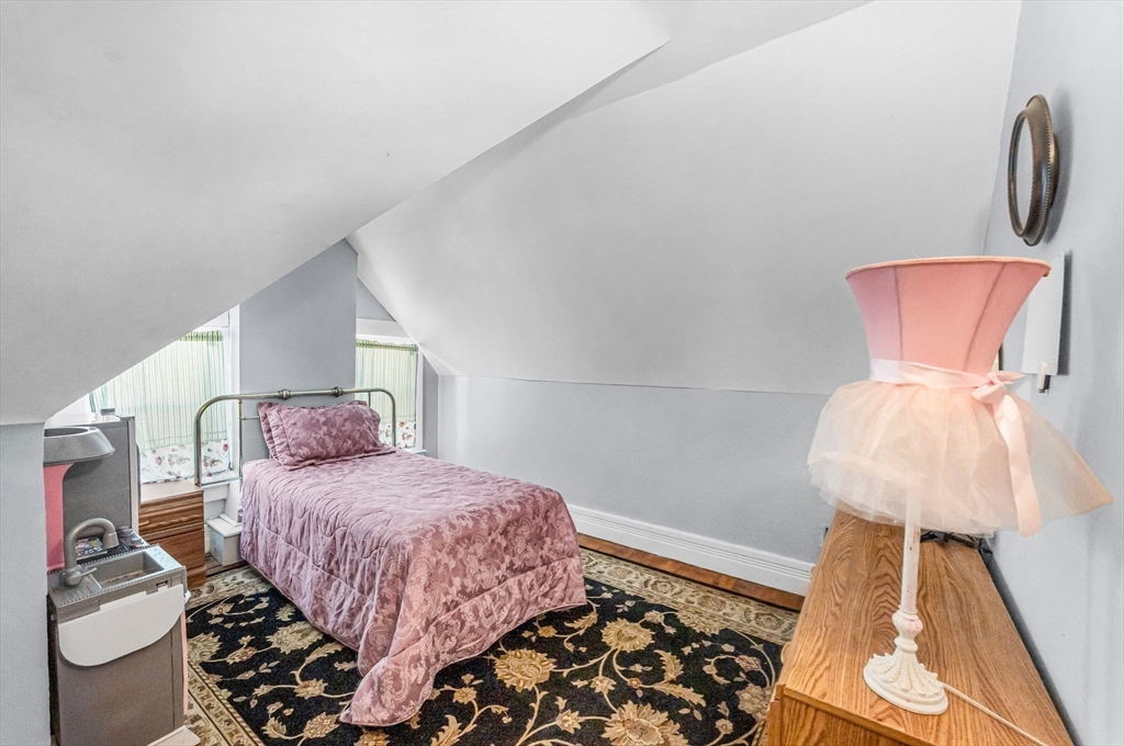 166 Westminster Street Springfield, MA 01109 - Photo 29 of 37