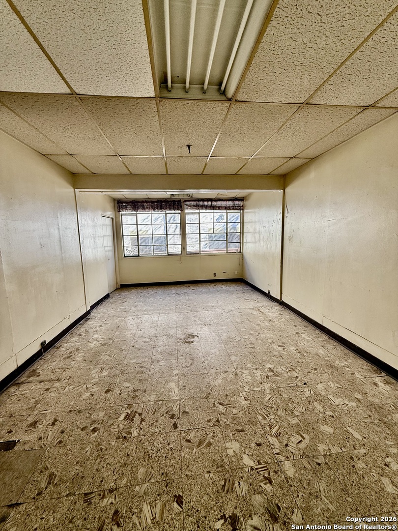 325 East Locust Street San Antonio, TX 78212 - Photo 22 of 30 a view of room with window