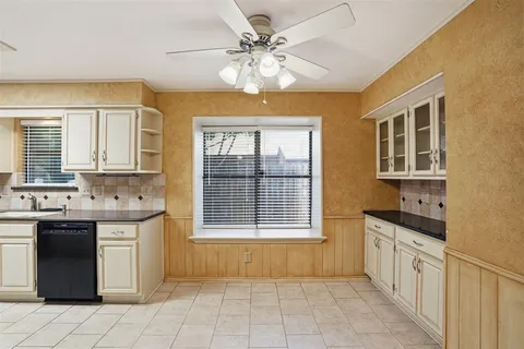 $540,000 | 834 Meadowglen Circle, Coppell, TX 75019