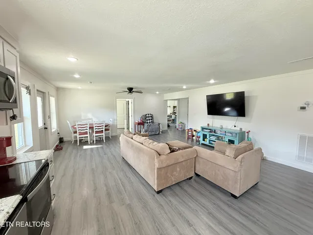 $249,900 | 432 St Anthony Drive, Jamestown, TN 38556