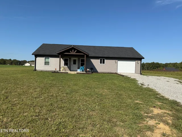 $249,900 | 432 St Anthony Drive, Jamestown, TN 38556