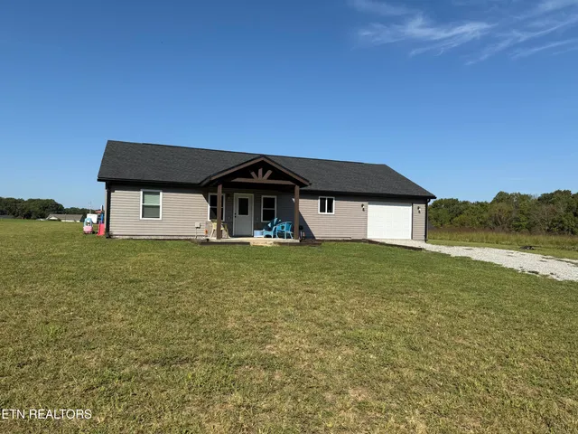 $249,900 | 432 St Anthony Drive, Jamestown, TN 38556